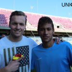 Freestyler Adrian Fogel mit Fussballstar Neymar Jr.