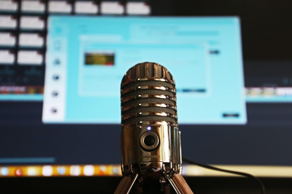 Mit dem richtigen technischen Equipment einen Podcast aufnehmen
