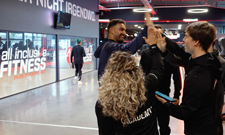 Video: Fitness – die geilste Branche der Welt