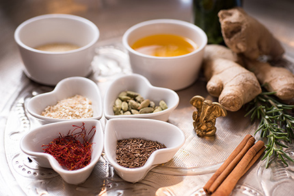 Ayurvedische Ernährung Gewürze und Ingwer