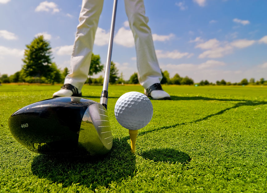 Golfschläger und -Ball