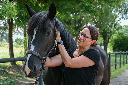 Tanja Witte mit ihrem Pferd