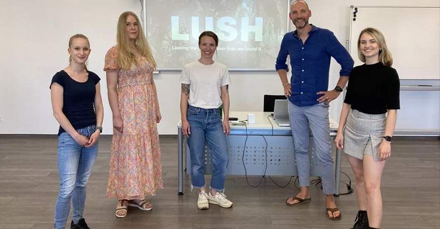 Prof. Dr. Matthias J. Bauer, IST-Studierende, Tanja Hoffmann von LUSH